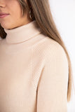 Robe pull col roulé beige