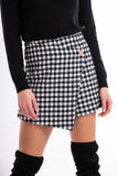 Skirt / Short - Black / White