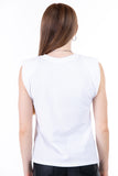 T-shirt with shoulder pads